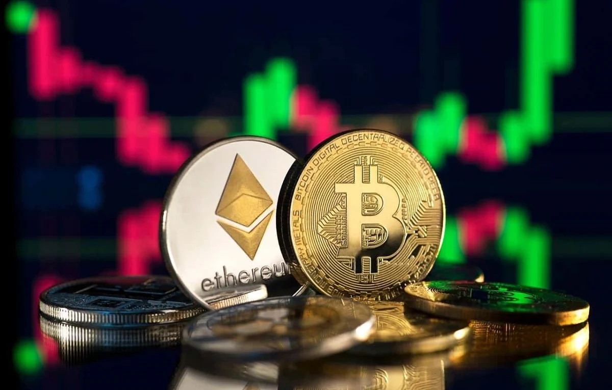 Bitcoin and Ethereum options contracts approaching expiration with market charts showing stability.