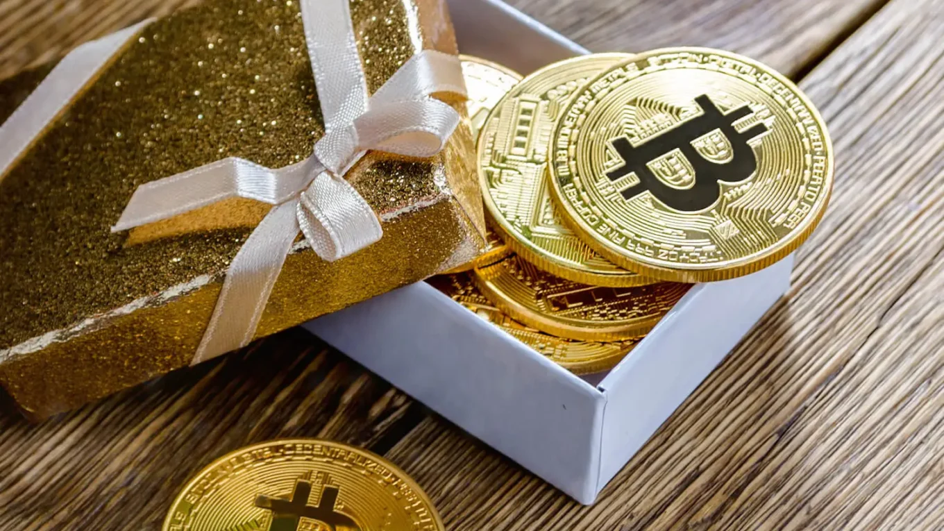 Americans buying crypto gifts like Bitcoin and Ethereum for the holiday season.